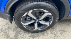 Nissan Qashqai 1.3 DiG-T MH 158 Premiere Edition 5dr Xtronic Petrol Hatchback